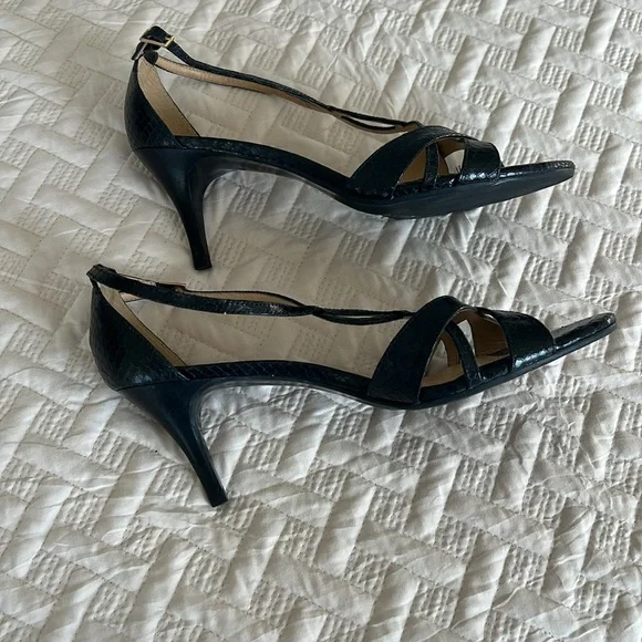NWOT Talbots black faux snake skin heels size 8 - Picture 5 of 8